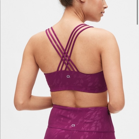 2 pack Gapfit sports bras - Picture 3 of 5